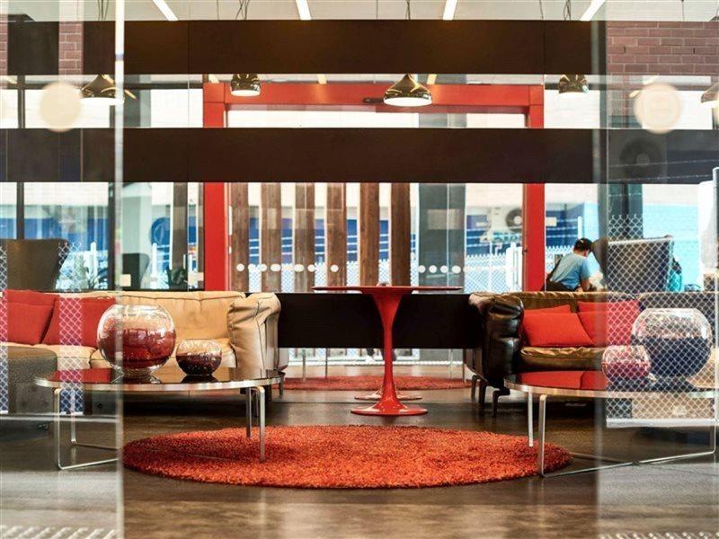 Essence Hotel Carlton Melbourne Exterior photo