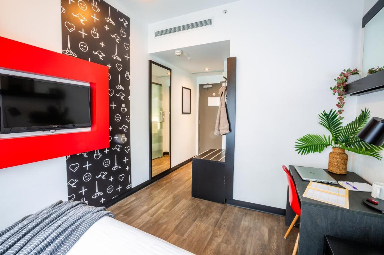 Essence Hotel Carlton Melbourne Exterior photo